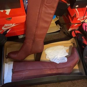 Kenneth Cole burgundy block heel boots